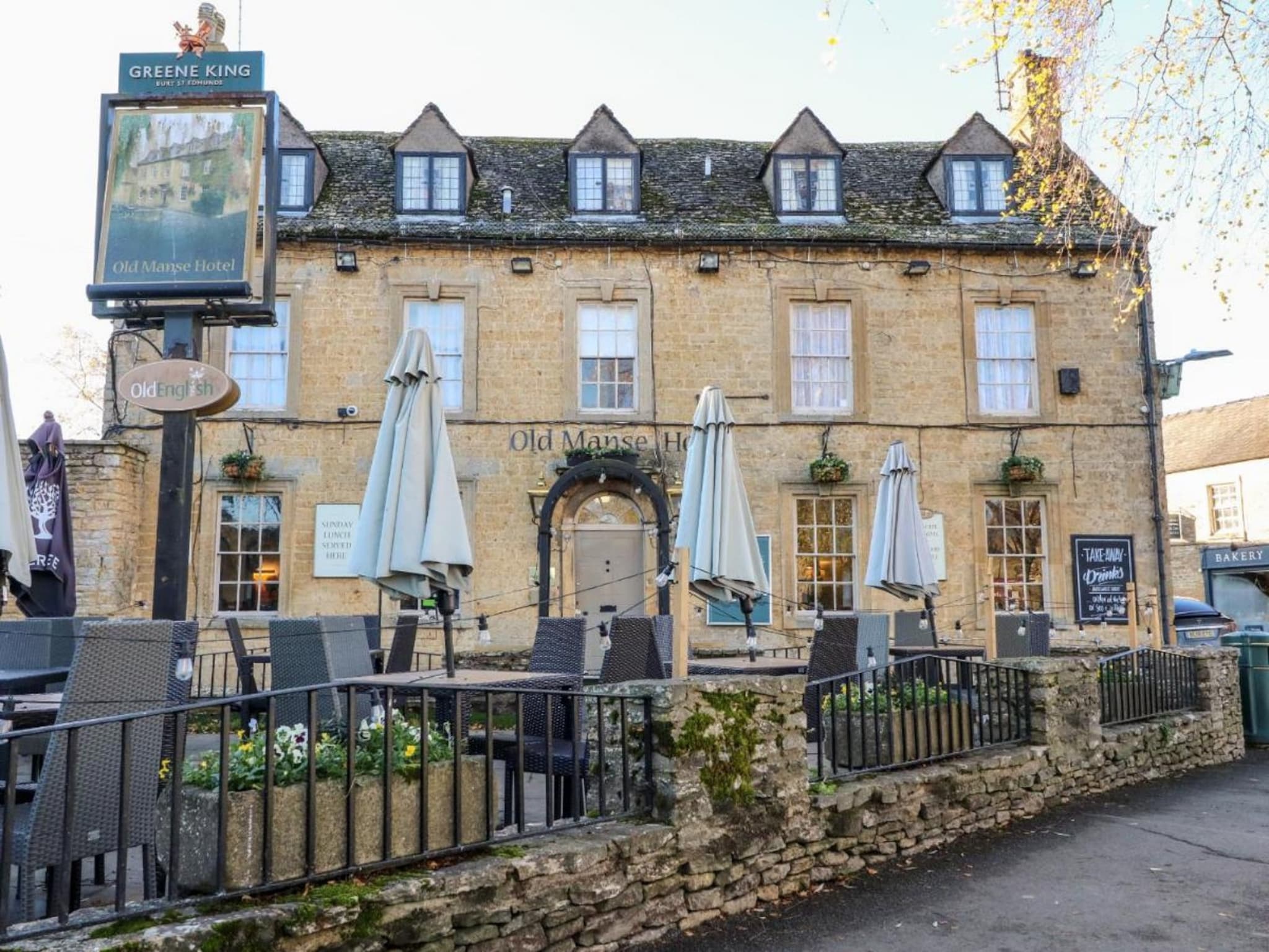 Barn In Cotswolds With Hot Tub & Scenic Views - Cotswolds