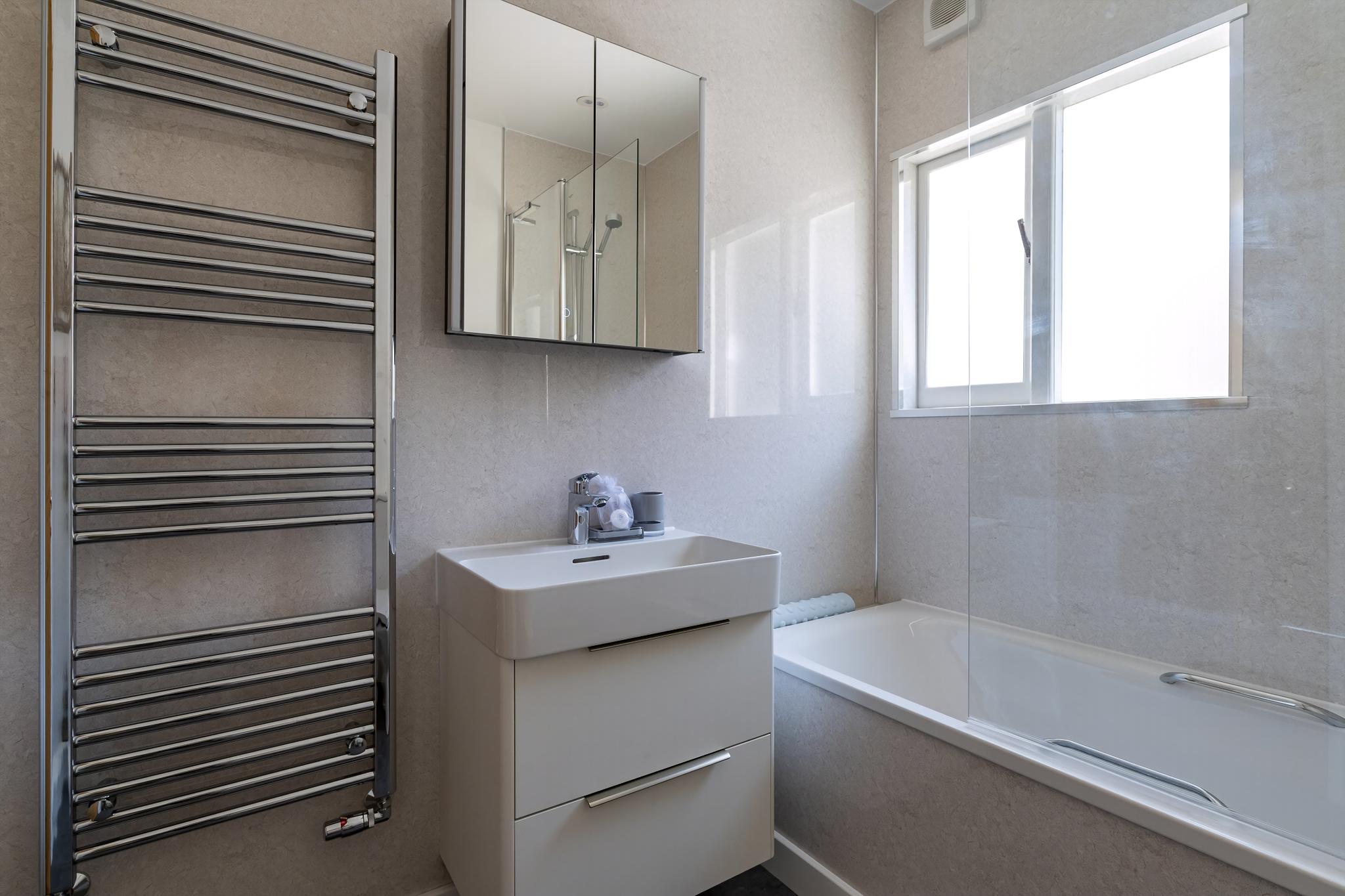 GuestReady - 2bed Battersea flat with Patio in 59 Broughton Street, London SW8 3QX, UK, London, United Kingdom - Property image 14 - VivreStays