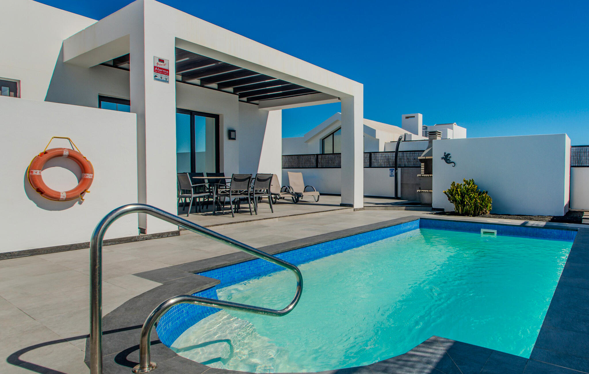 Huis 3 slaapkamers, met zwembad