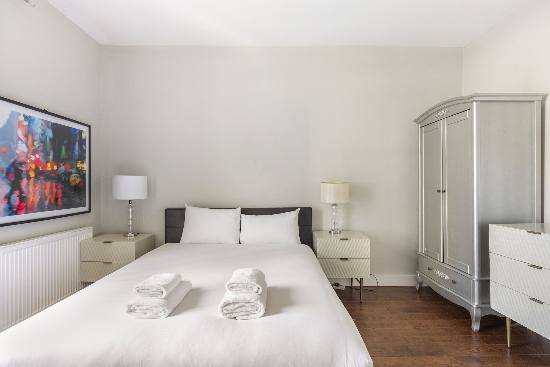 GuestReady - Charming Kensington Flat in flat 4, 34 Avonmore Road, London W14 8RS, UK W14 8RU - Property image 13 - VivreStays