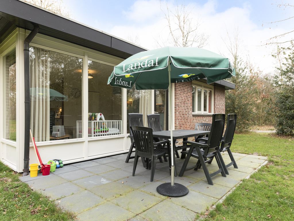 Komfort 4-Personen-Baby-Ferienhaus im Ferienpark L  in den Niederlande