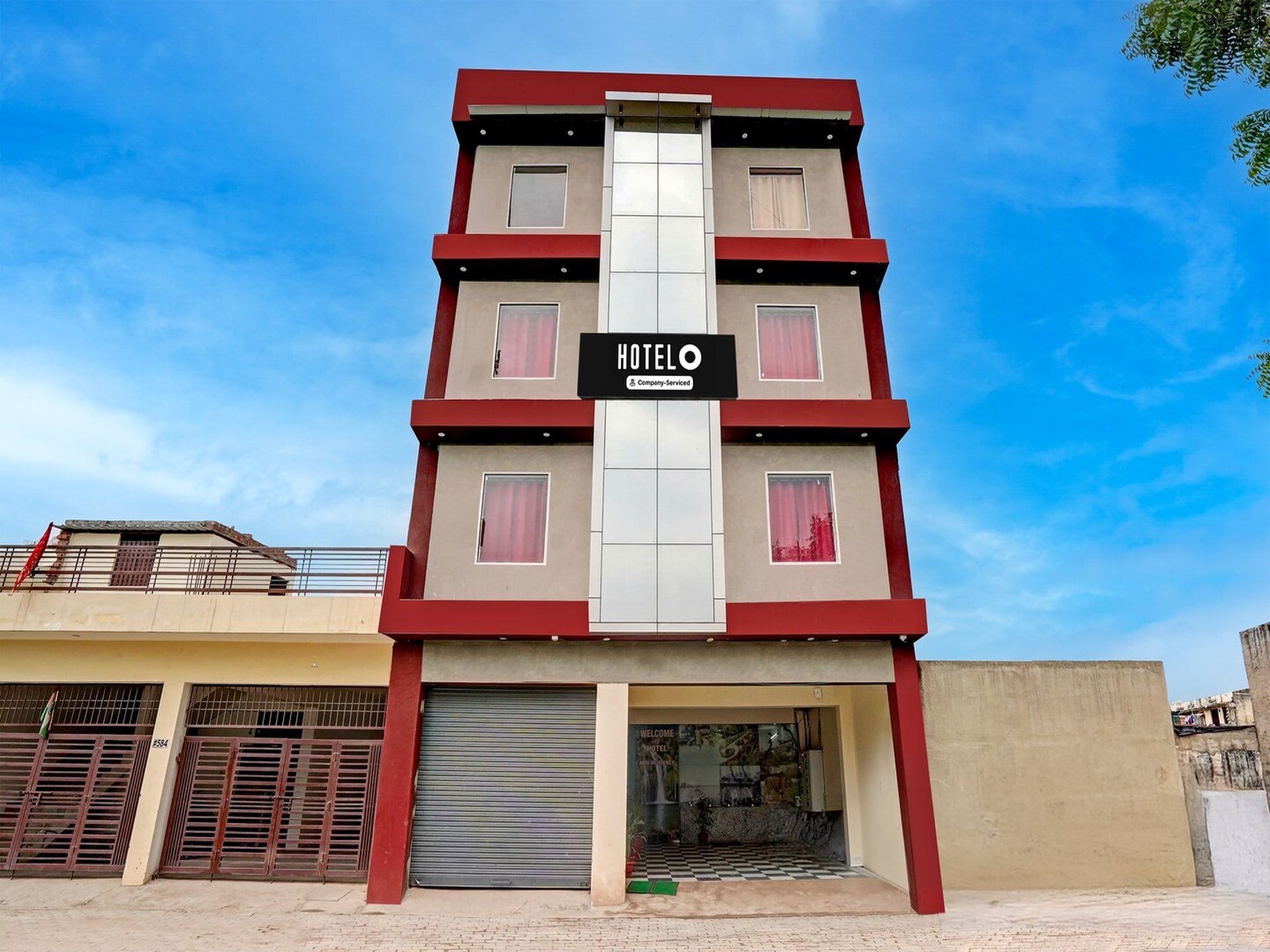 Hotel O Sector 52 Chandigarh - Chandigarh