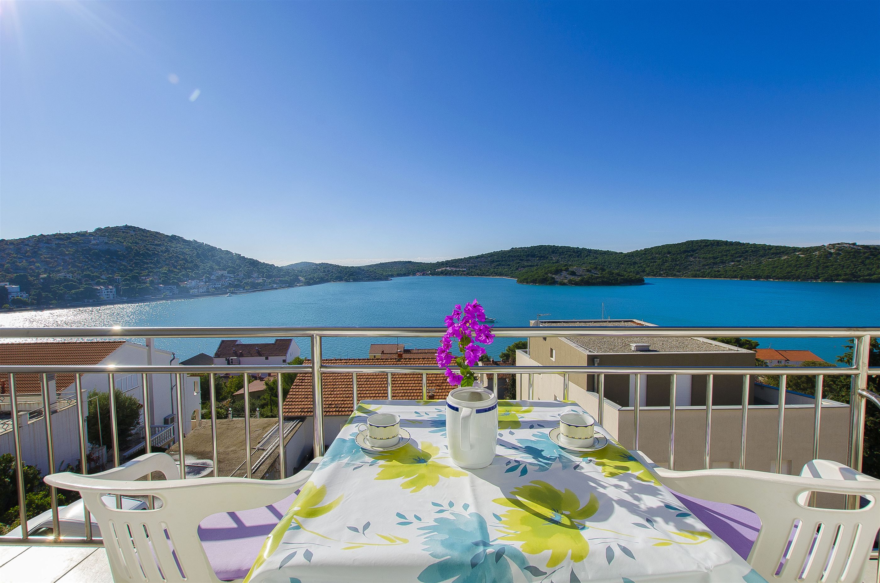 Ferienhaus in Tisno - island Murter (Kroatien) und 2 Hunde erlaubt