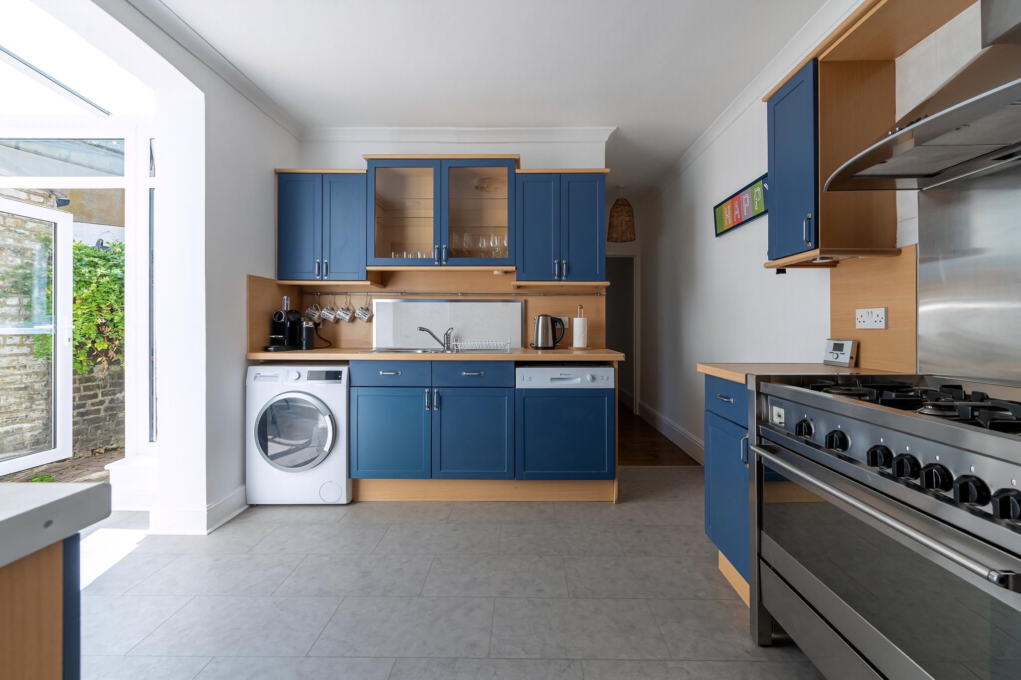 GuestReady - 2bed Battersea flat with Patio in 59 Broughton Street, London SW8 3QX, UK, London, United Kingdom - Property image 18 - VivreStays
