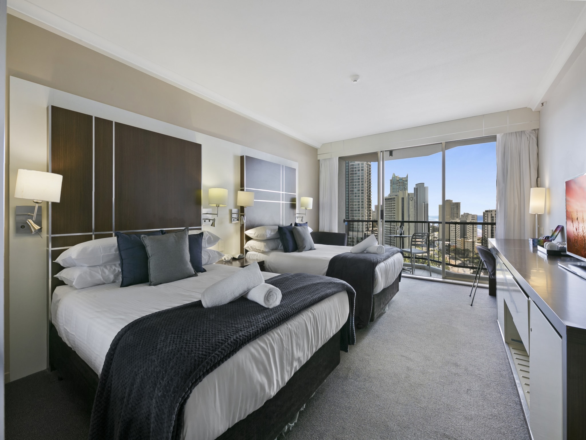 Ocean View 2-bed Studio In The Heart Of Surfers - Australië