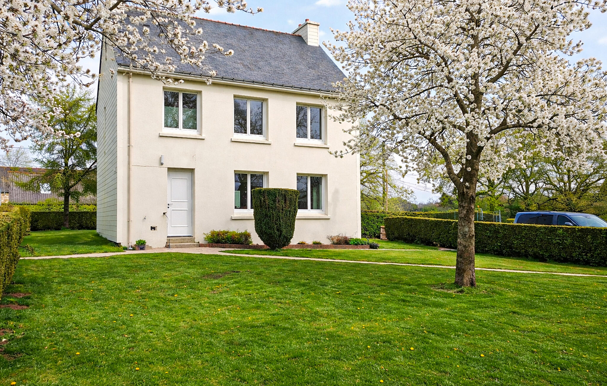 Maison de campagne moderne, 4 chambres, avec jardin
