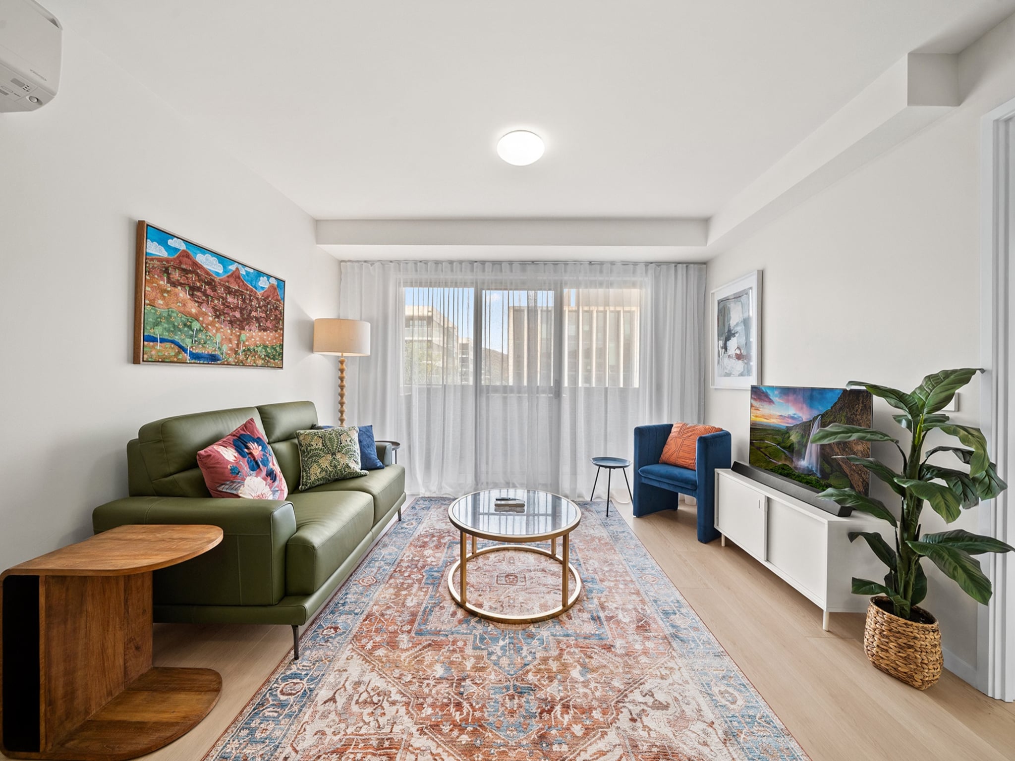Braddon Retreat: Spacious 1-bed With Parking - Australië