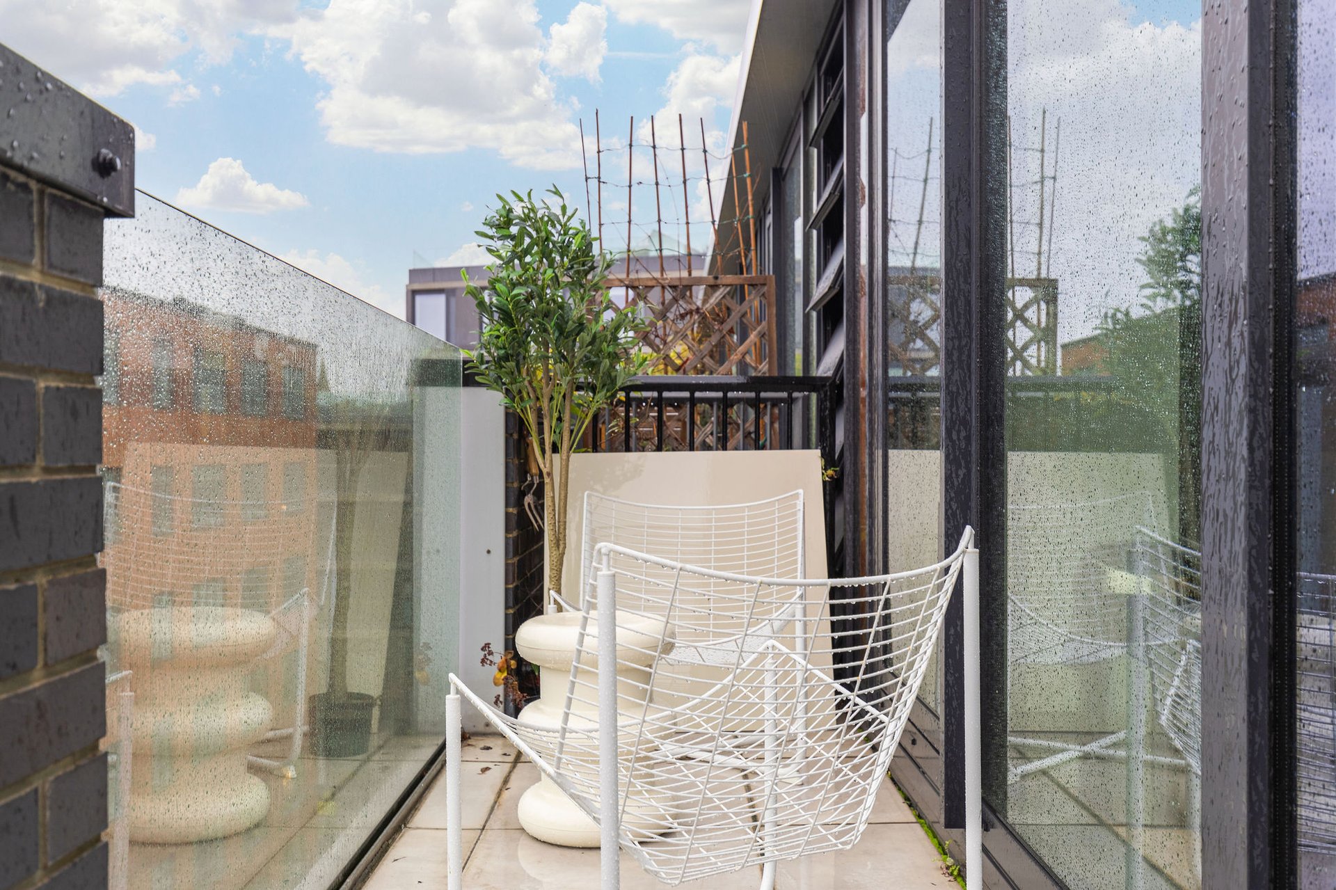Stylish Hoxton Duplex   Perfect for Couples   Small Groups in flat 14, 22 Westland Place, London N1 7JR, UK, London, United Kingdom - Property image 5 - VivreStays