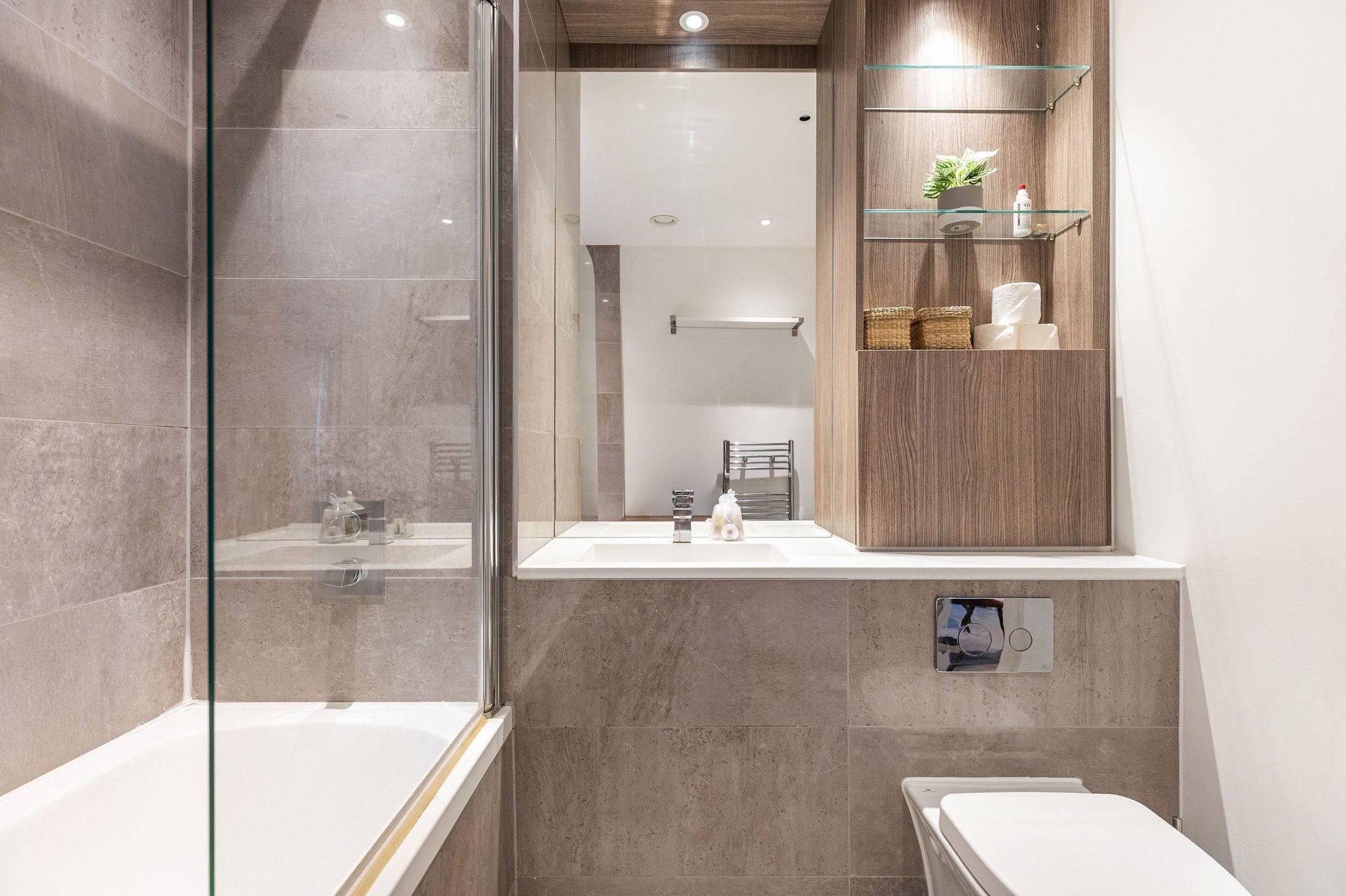 GuestReady - Chic Urban Retreat with Balcony | 20min Oxford Circus in flat 37, 10 Banister Road, London W10 4BH, UK, London, United Kingdom - Property image 21 - VivreStays
