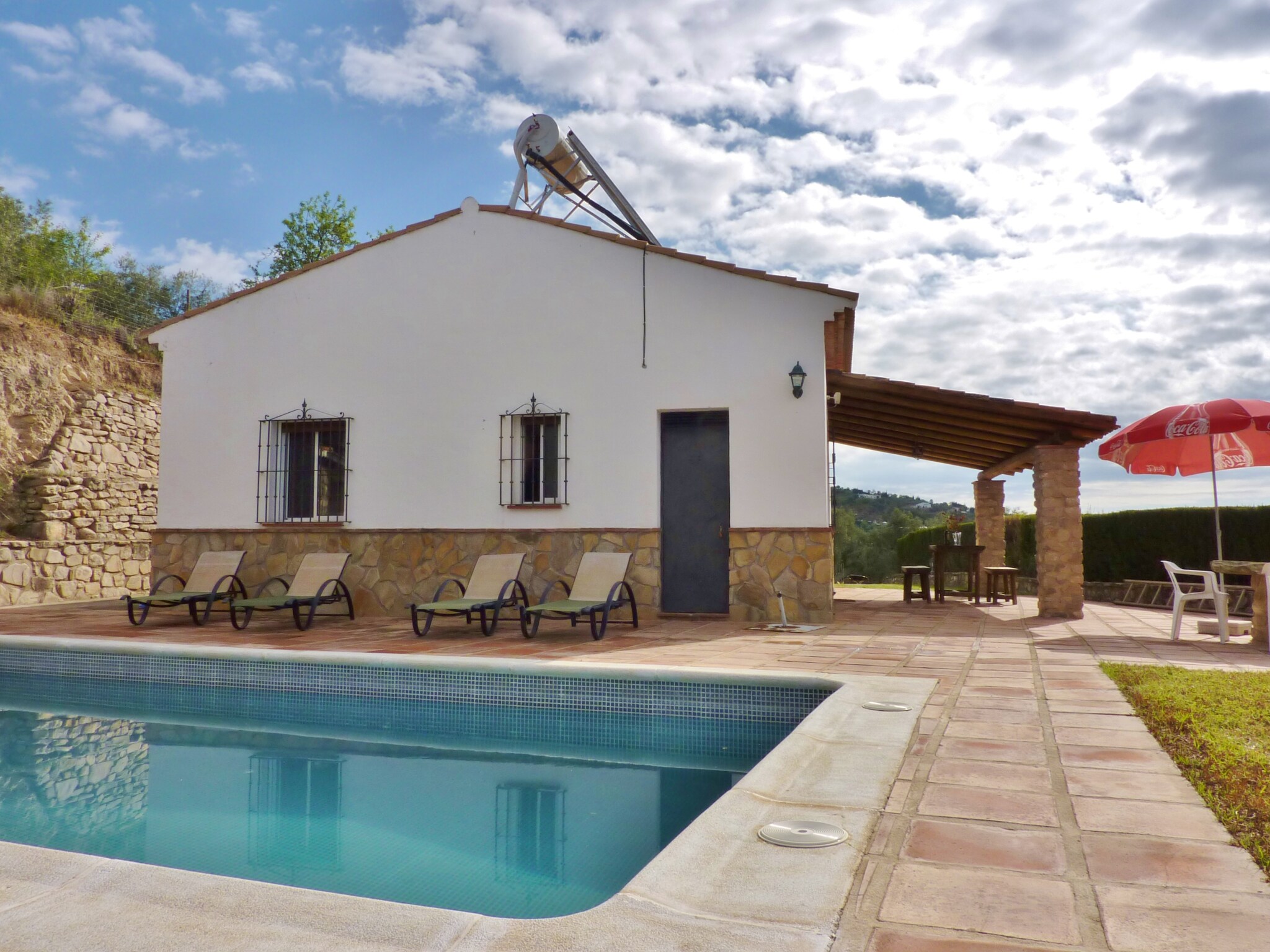 Cottage With Pool Views - España