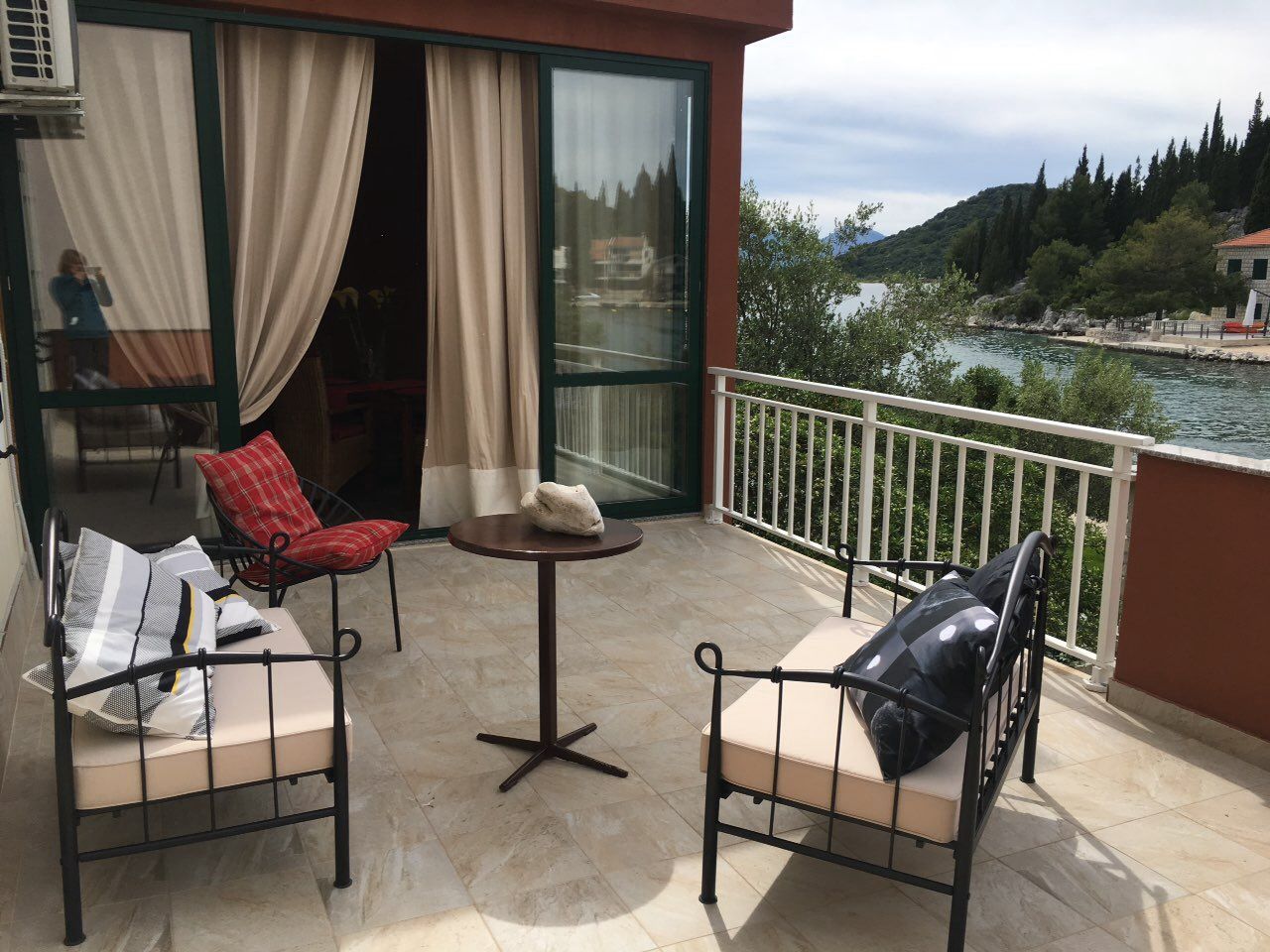 Vakantiehuis in Blace (Opuzen) (Kroatië) 2 honden zijn welkom