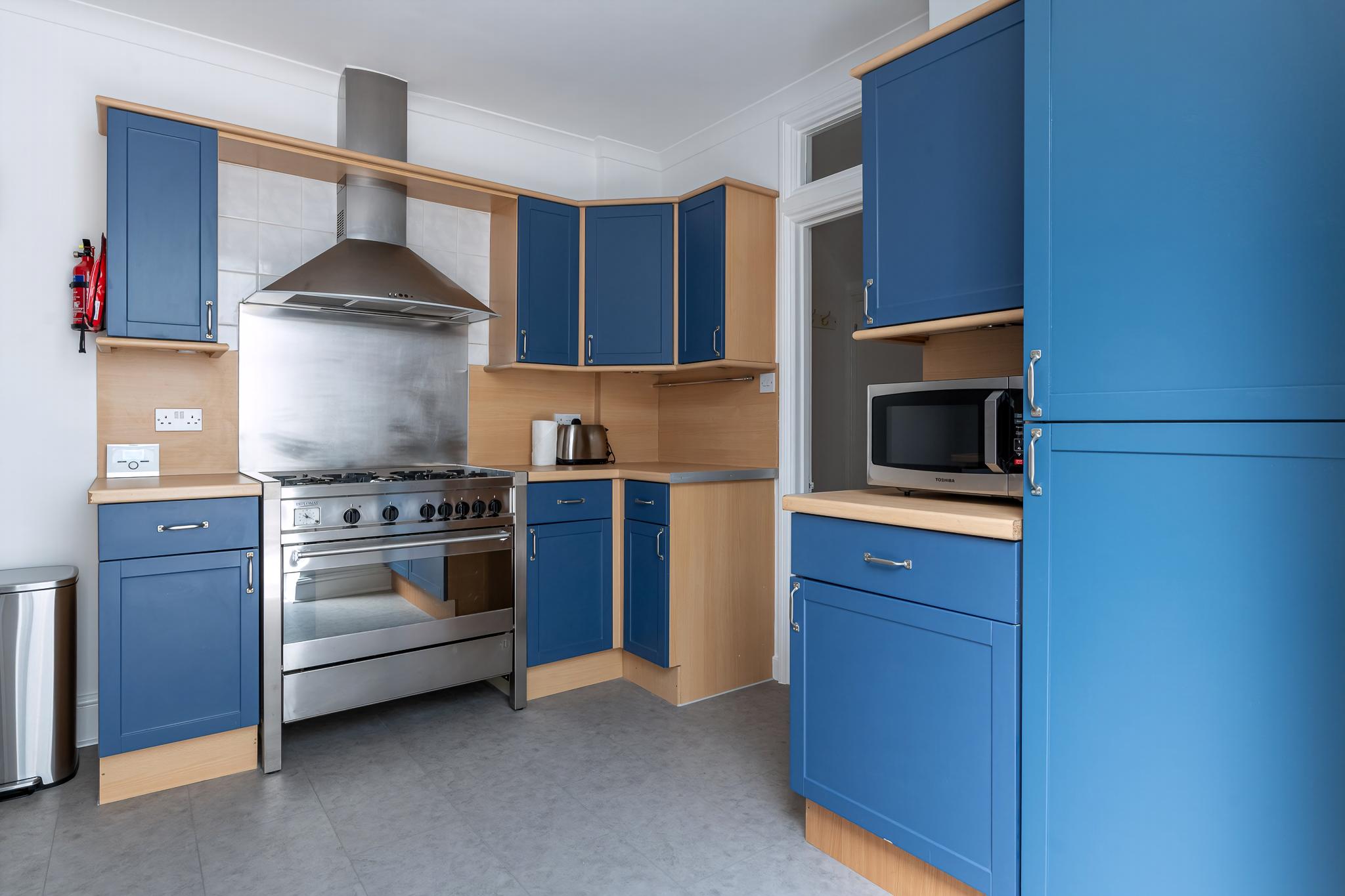 GuestReady - 2bed Battersea flat with Patio in 59 Broughton Street, London SW8 3QX, UK, London, United Kingdom - Property image 12 - VivreStays