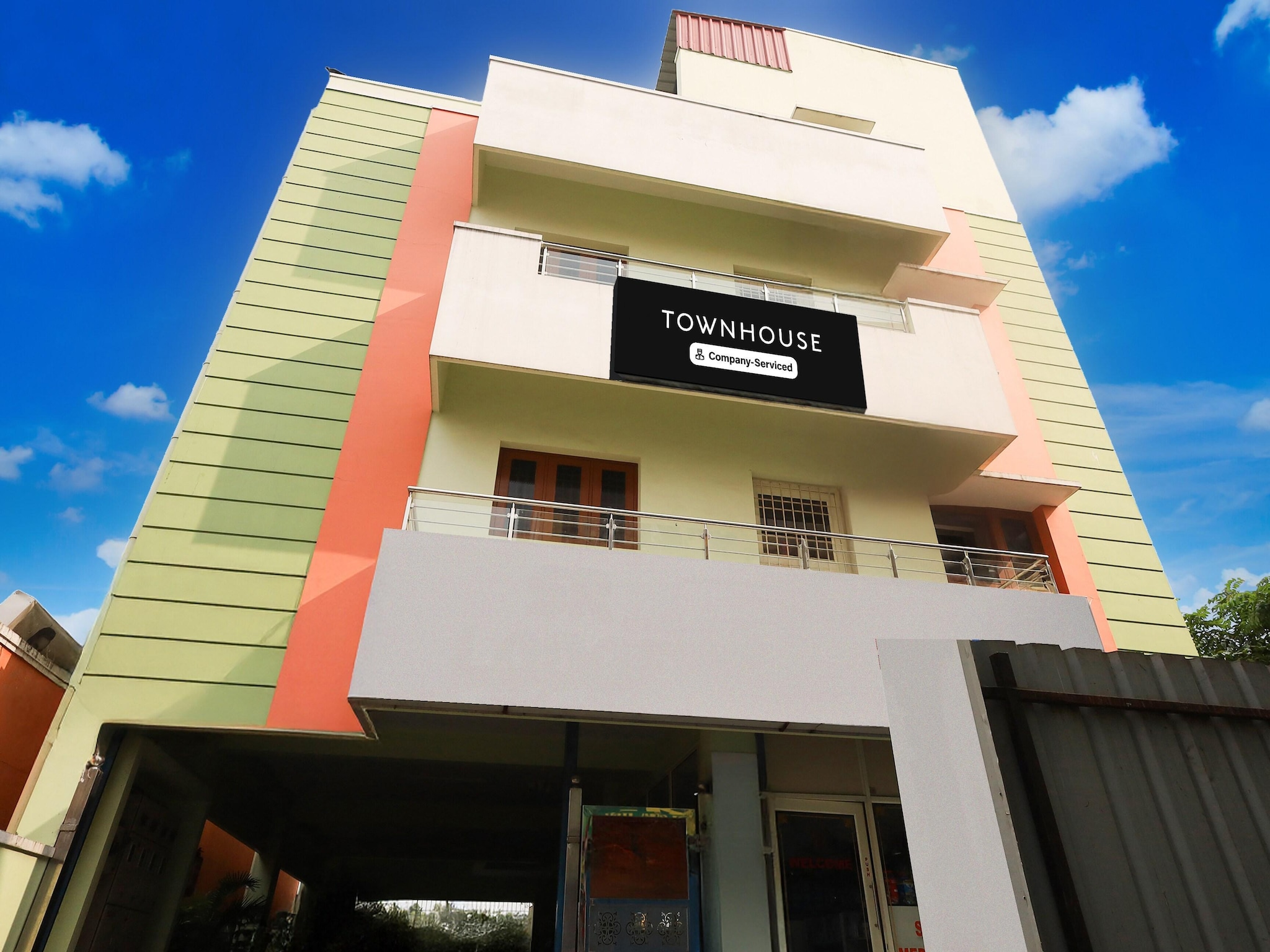 Townhouse Koyambedu Metro Station - Chennai