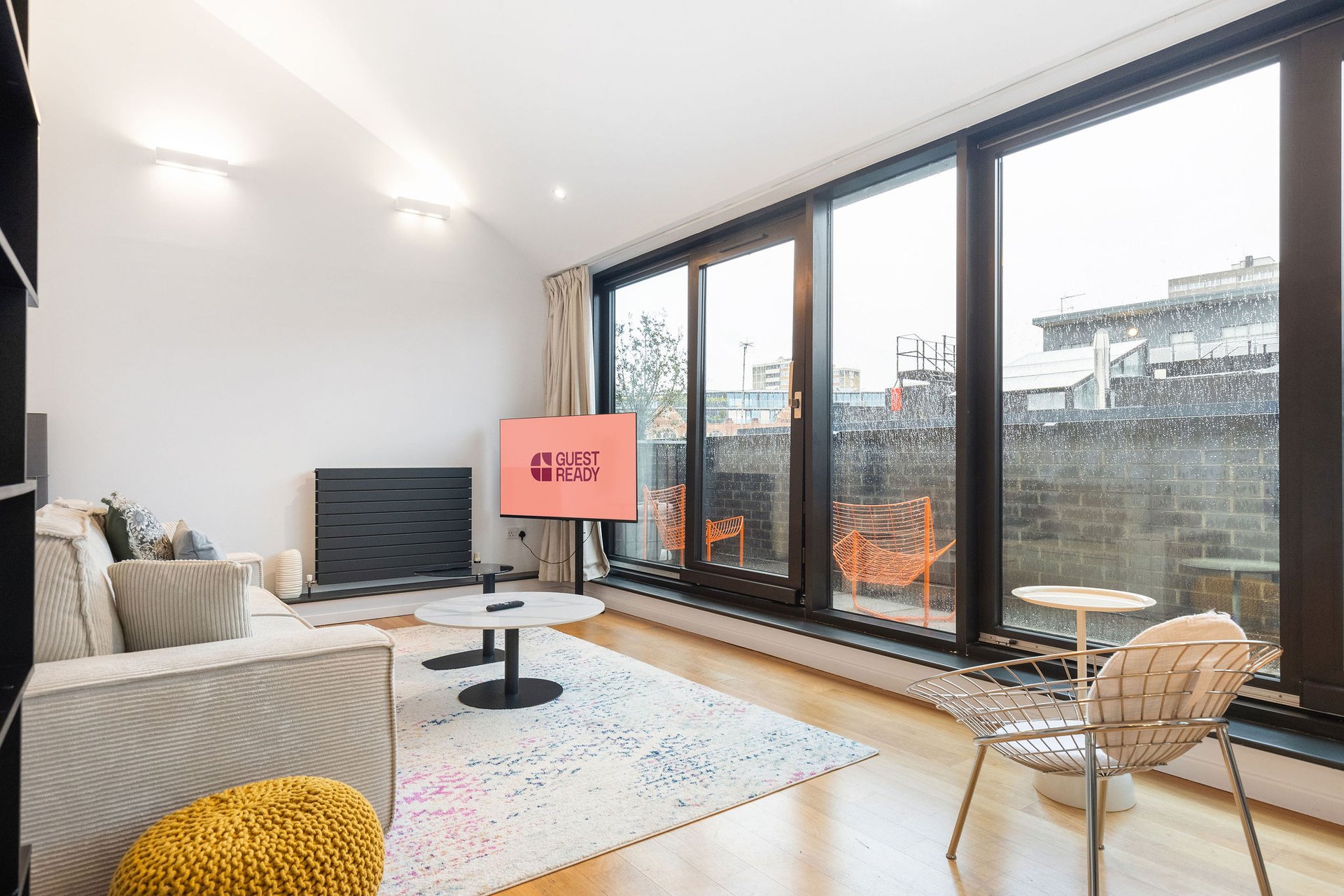 Stylish Hoxton Duplex   Perfect for Couples   Small Groups in flat 14, 22 Westland Place, London N1 7JR, UK, London, United Kingdom - Property image 7 - VivreStays