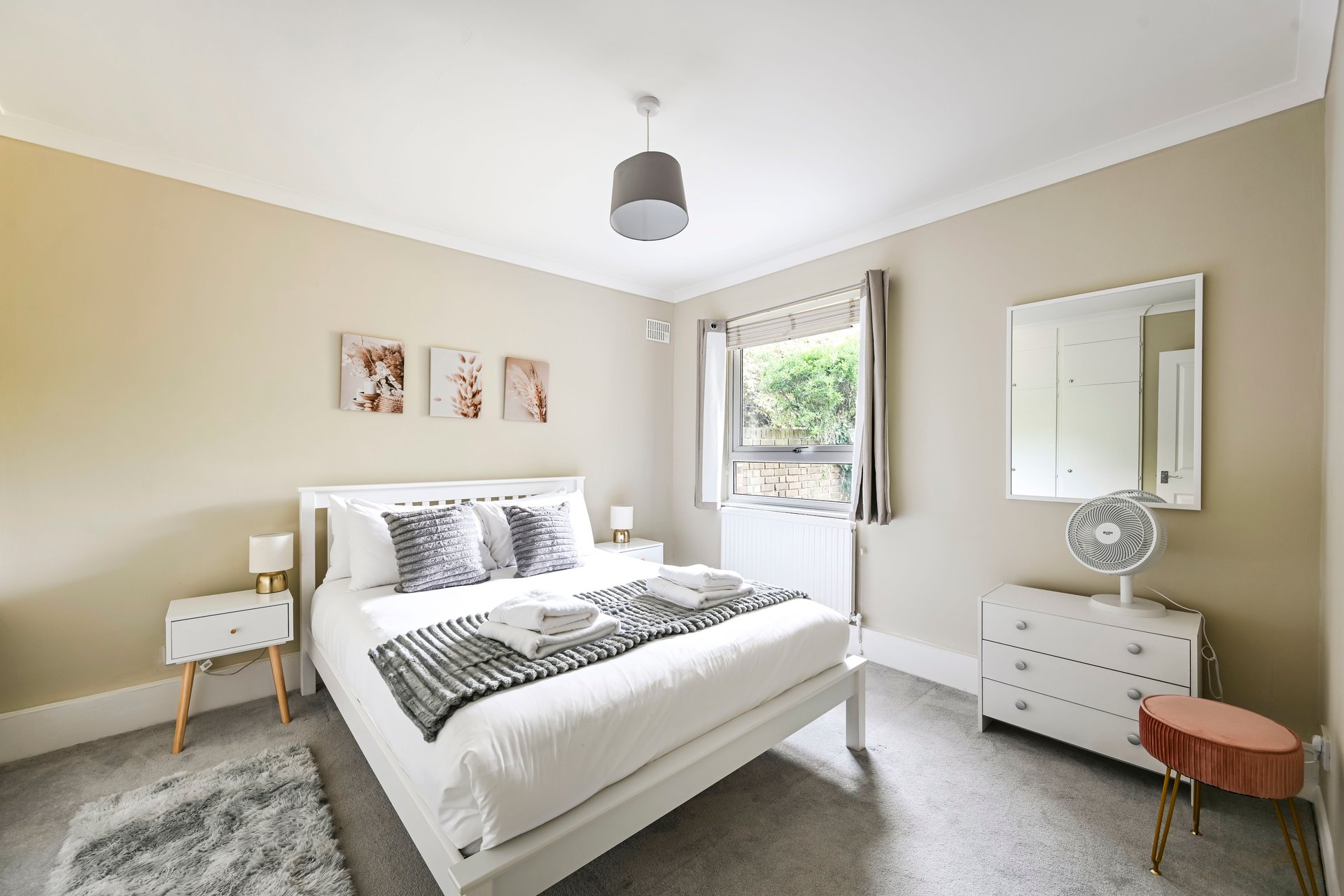 GuestReady - Modern 2bed in Richmond in 25 Mathias Court, 119 Church Road, Richmond TW10 6LL, UK, London, United Kingdom - Property image 5 - VivreStays