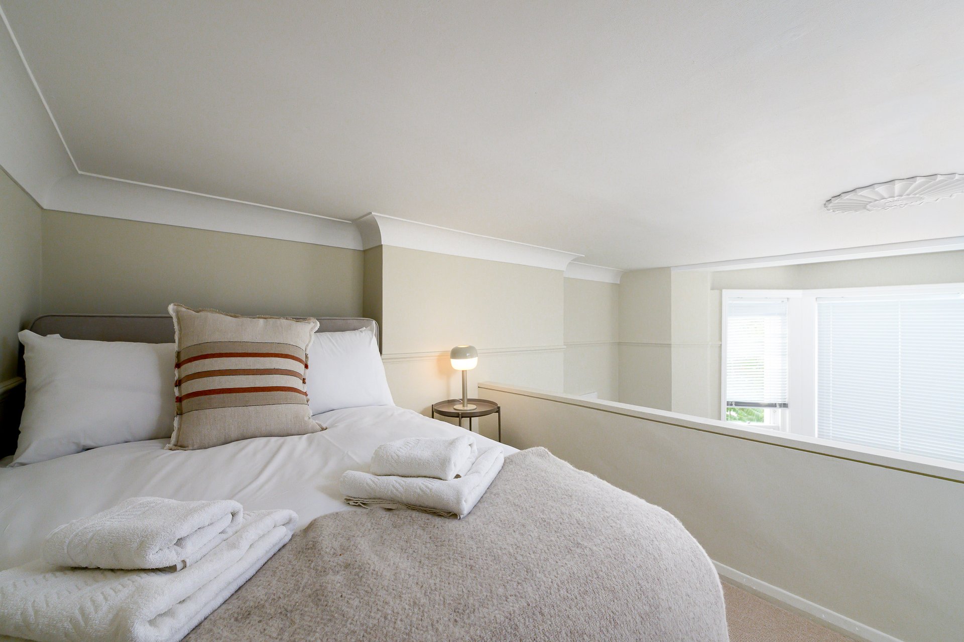 GuestReady - Cosy Loft Studio in Chiswick in flat 2, 2 Devonshire Gardens, London W4 3TW, UK W4 3TW - Property image 8 - VivreStays